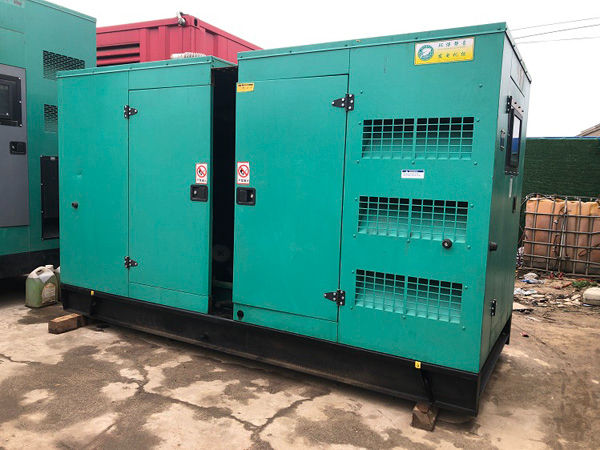 皋兰怎样合理控制磷酸铁锂蓄电池的充放电倍率以延长其使用寿命？