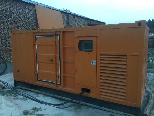 皋兰发电机组长期使用中，电缆线的敷设路径有哪些要求？