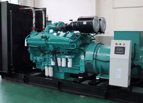 皋兰发电机如何选择合适的除垢剂来清洗水冷式机油散热器？